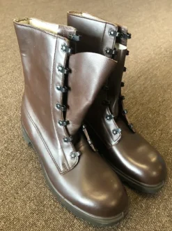 Vintage leger kistjes / schoenen