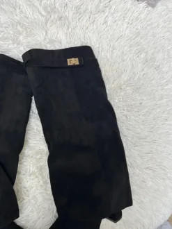 Viralen Shark boots in schwarz