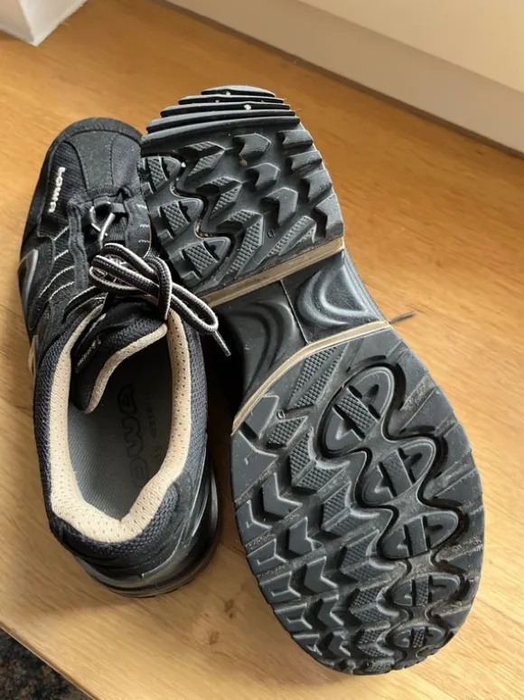 Wanderschuhe lowa Gr. 39