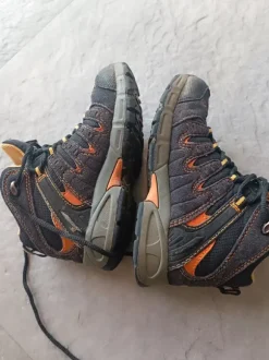 Wanderschuhe Stiefel Meindl Gr 26 schwarz orange
