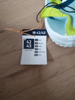Wasserschuhe, neu