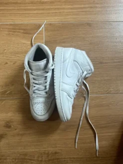 Weiße Air Jordans