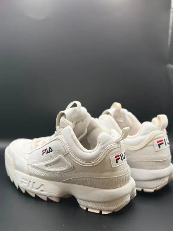 Weiße FILA Sneaker | Gr. 38