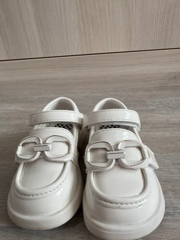 Weiße Kinder-Sneaker mit Klettverschluss Gr.22