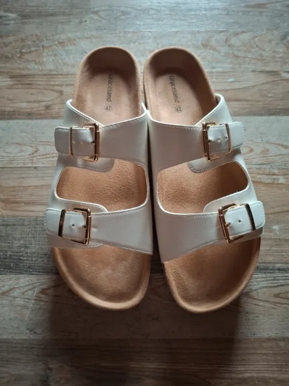 Weiße Riemchen Sandalen
