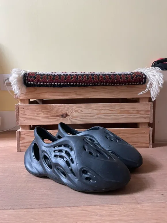 weird sports shoes