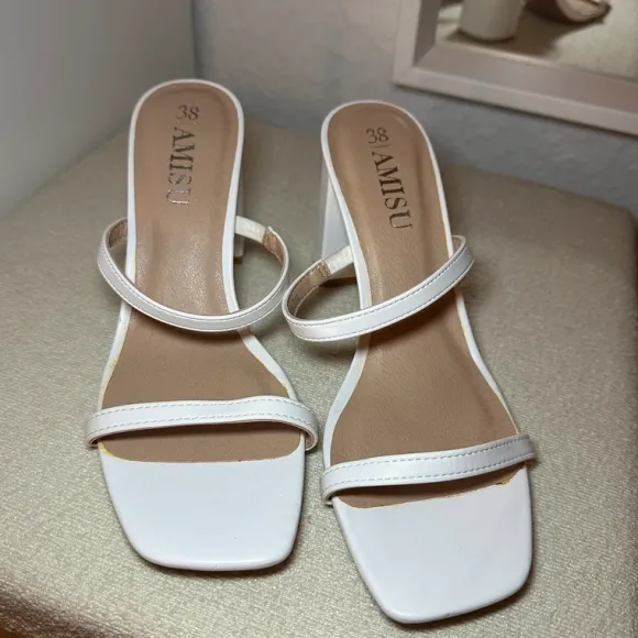 Weisse Heels