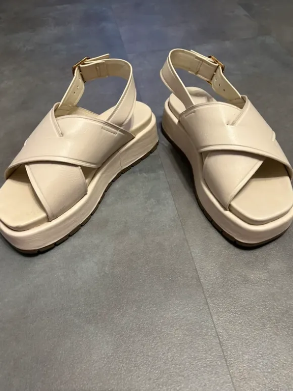 Wide fit Plateau Sandalen