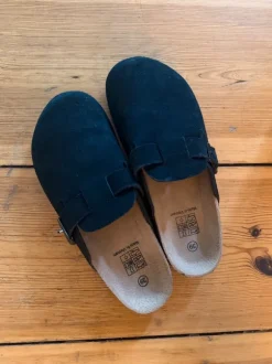 Wildleder Clogs / Slipper / Sandalen / Suede