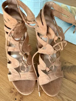 Wildleder Schnür High Heels