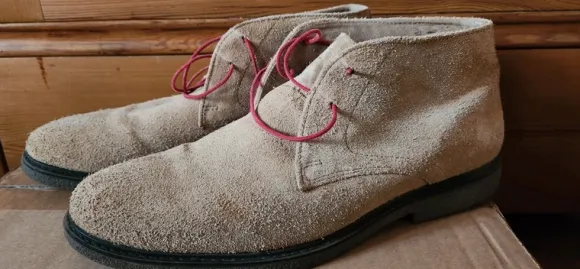 Wildleder Schuh