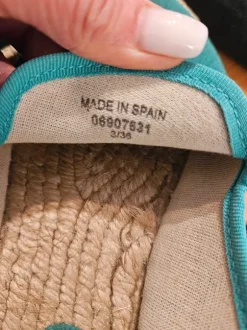 Wildleder-Espadrilles von ASOS.