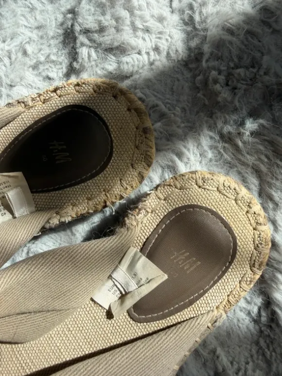 Wunderschöne H&M Espadrille Sandalen in Beige/ Taupe Größe 40