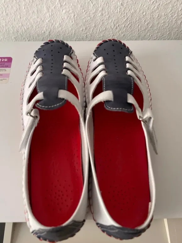 Wunderschöne leichte Damen Schuhe
