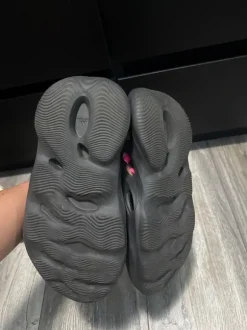 Yeezy foam runners