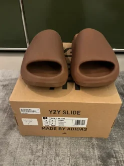 Yeezy Slides Flax EU42