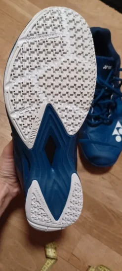 Yonex Aerus Badmintonschuhe