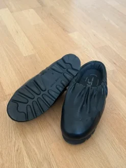 Yume Yume Leather Loafers