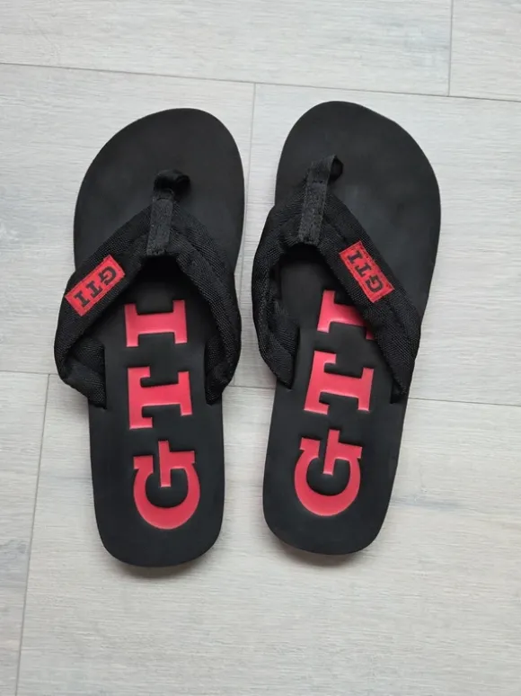 Zehentrenner/ Flip Flops