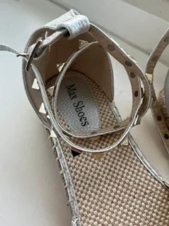Zilvergrijze zomerschoenenmt 38 Max Shoes