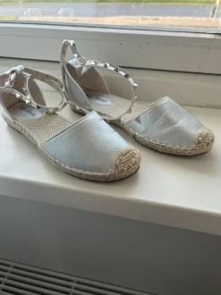 Zilvergrijze zomerschoenenmt 38 Max Shoes