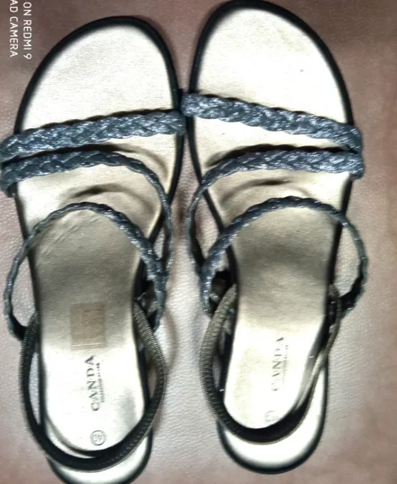 zilverkleurige sandalen van Canda