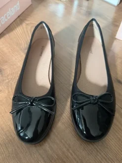 Zwarte ballerina van de Van Haren