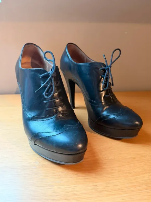 Zwarte leren hakken / ankle boots – maat 41 – Maury
