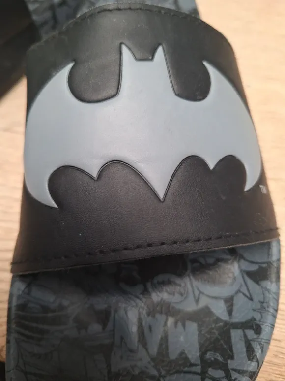 Zwarte teenslippers batman maat 42