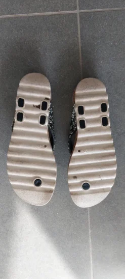 Zwart/zilver dames teenslippers maat 39