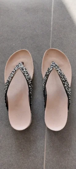 Zwart/zilver dames teenslippers maat 39